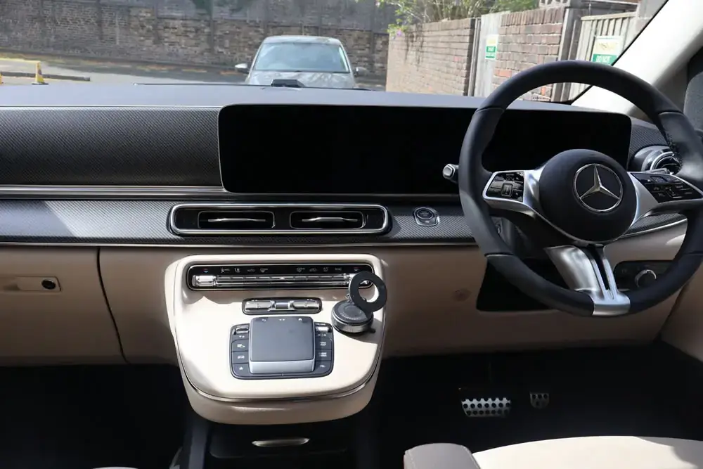 cheap chauffeur service near stratford london